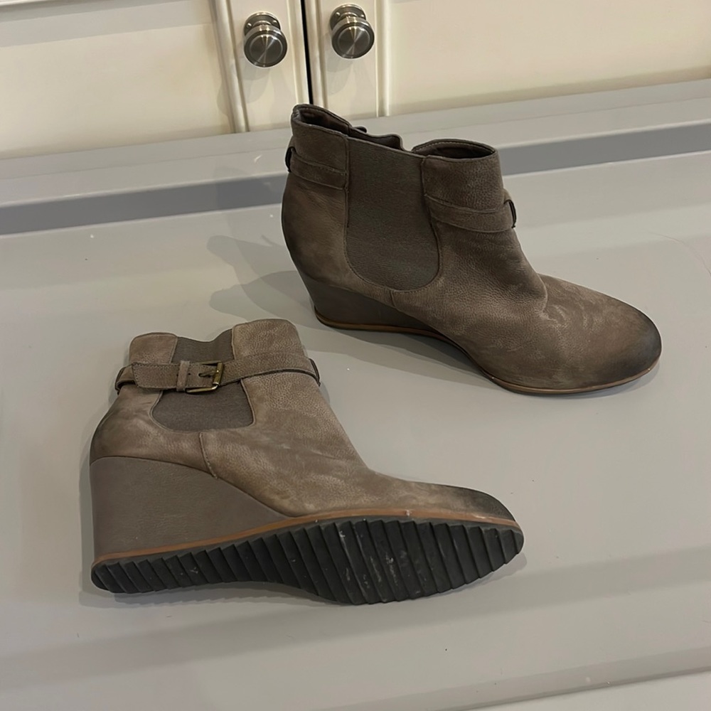 Like new! 14th & Union Suede Booties